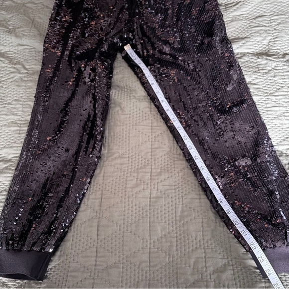 NWOT Alice + Olivia Black Sequin Pants Size 2 - Picture 7 of 9